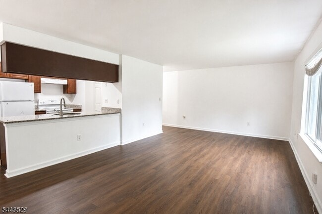 Photo - 23 Norwich Pl