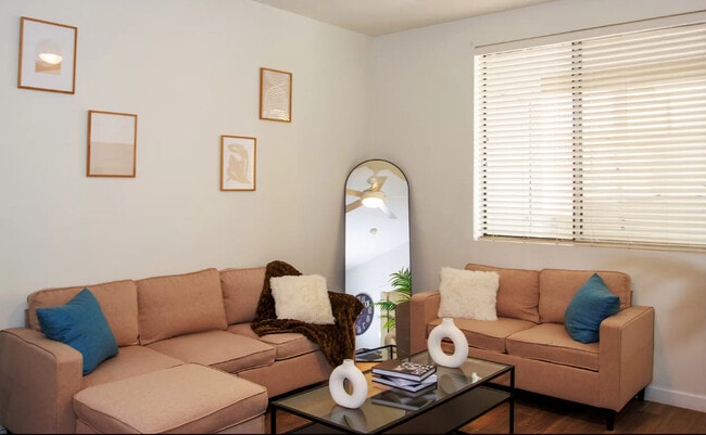 Photo - Array on Apache