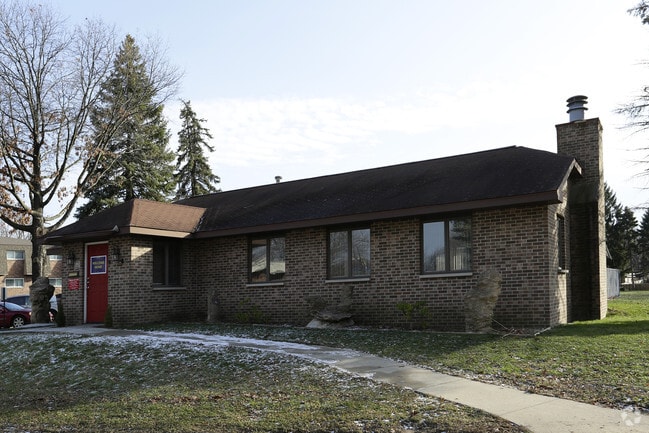 One Dream Estates - Sandstone Estates Apartments