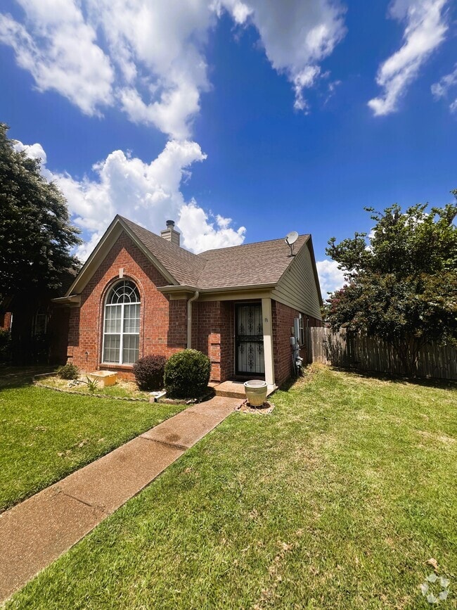 Building Photo - 6900 Wrigley Dr Rental