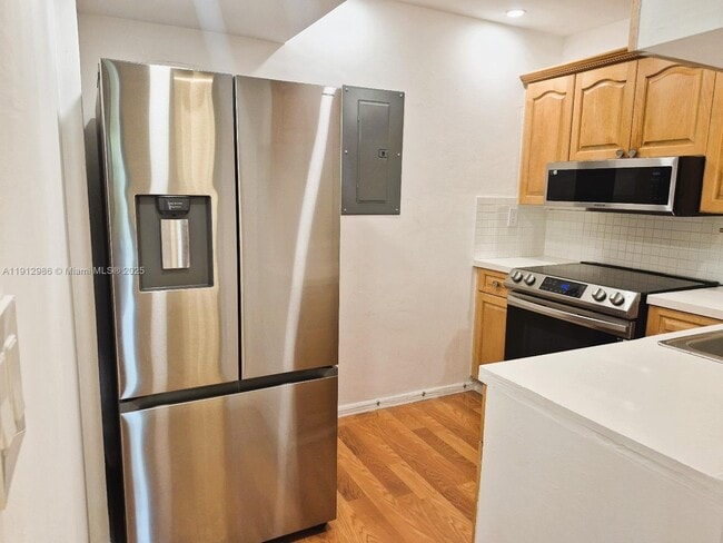 Photo - 11800 SW 18th St Unidad 209-4