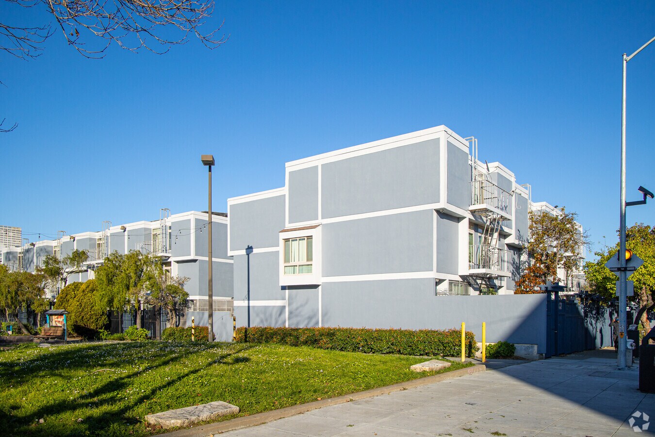 Alt. Exterior - Loren Miller Homes