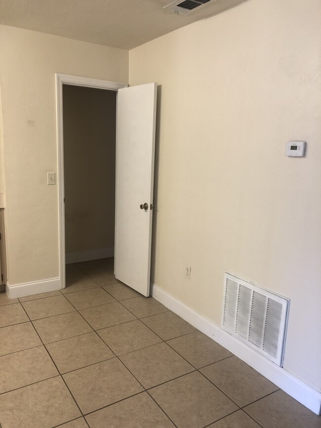 Photo - 1306 Shady Terrace