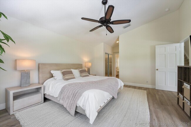 4033 Bluff Harbor Way