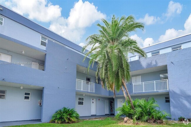 Building Photo - 9373 Fontainebleau Blvd Unit K215 Rental