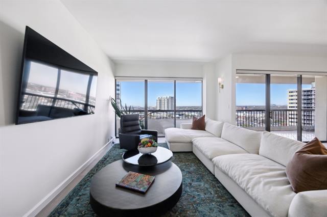 Building Photo - 3831 Turtle Creek Blvd Unit 18C