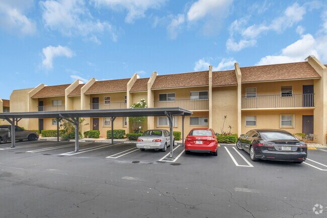 Building Photo - 2845 SW 22nd Ave Rental