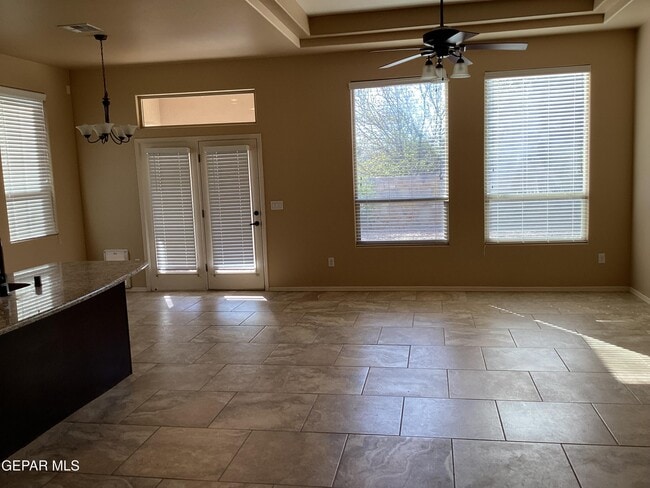 Photo - 5511 Grove Dr