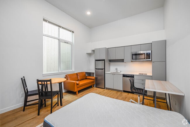 Studio - 302SF