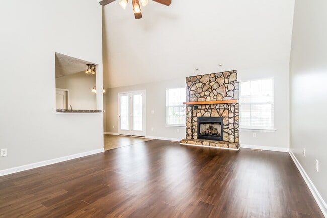 Photo - 5054 Betsy Ann Ave