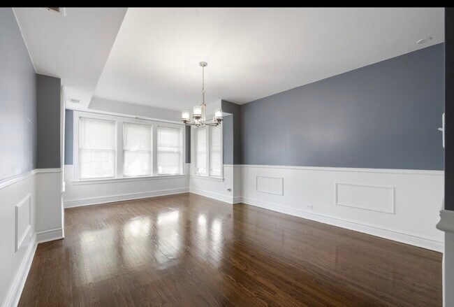 Photo - 8222 S Maryland Ave Unit 3