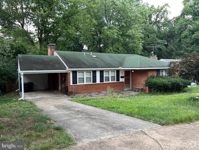 Building Photo - 668 S Illinois St Rental