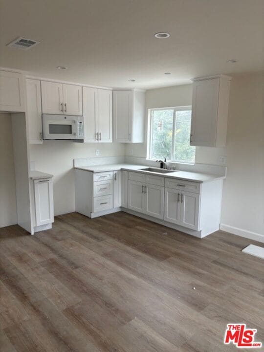 Photo - 7072 Summitrose St