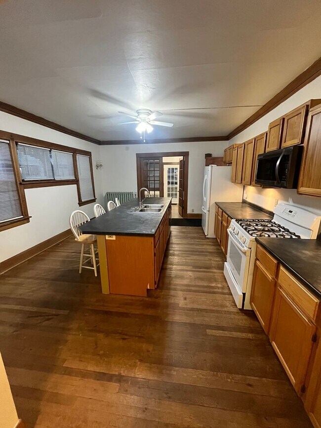 Photo - 1029 Spafford Ave Unit #1