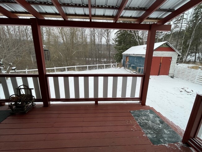 Photo - 1330-6001330 Twan Ave