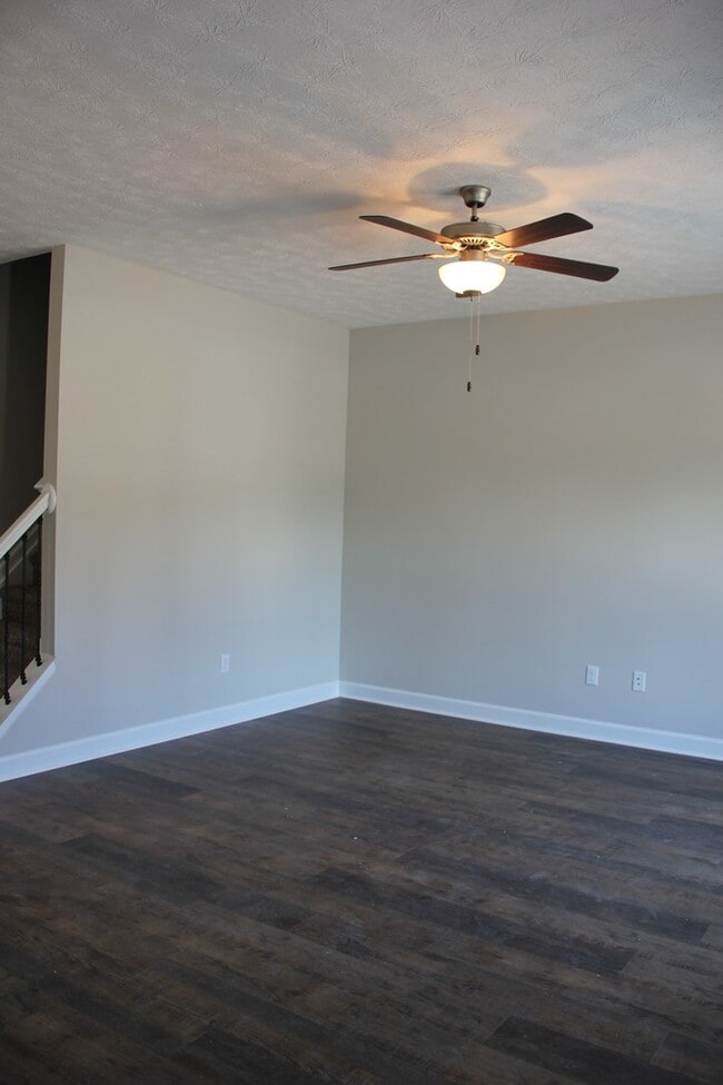 Photo - Townhouse for Rent in Cedar Point