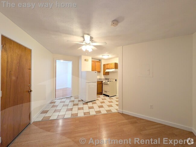 Building Photo - 3 Holland St Rental