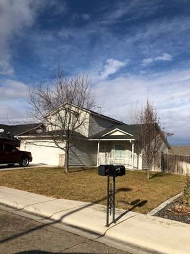 Photo - 1936 W Crown Pointe Ave