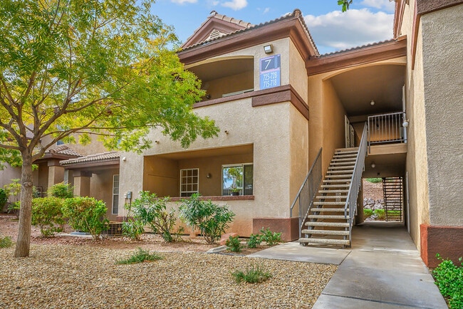 Building Photo - 231 W Horizon Ridge Pkwy