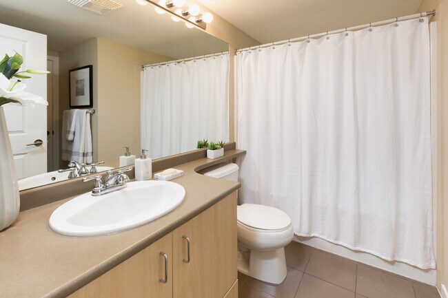 Photo - Village at Thunderbird Centre