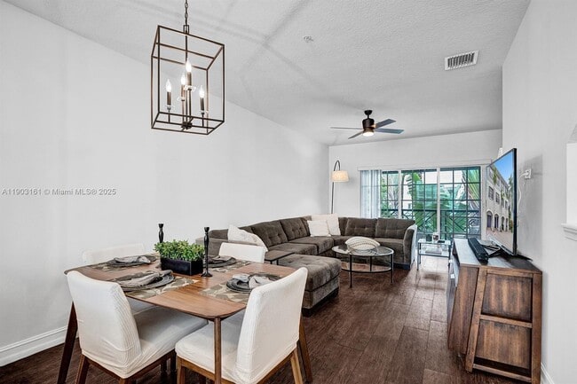 Photo - 446 NE 2nd Ave