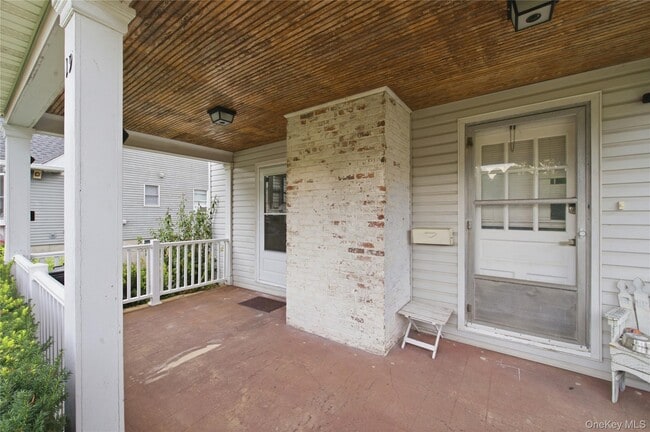 19 Sunset Ave