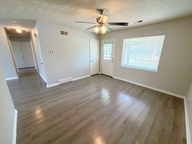 Photo - Newly Renovated Home In Whitehaven - Open To Section 8