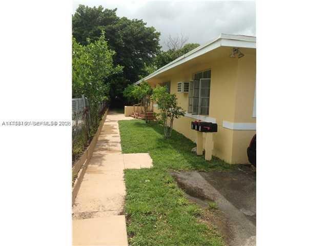 Photo - 8100 NE 1st Ave Unidad 3