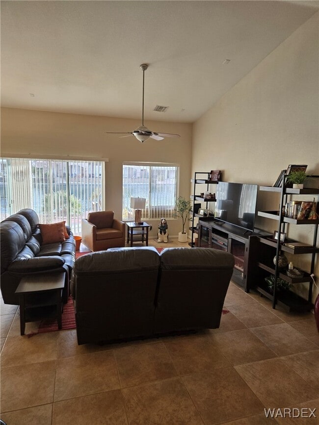 Photo - 2048 Lago Grande Pl