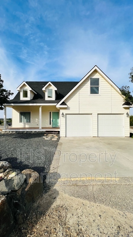 Photo - 5131 Milky Way