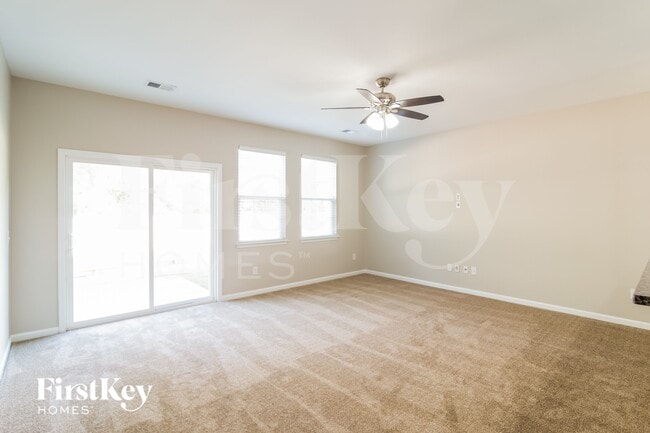 Photo - 7762 High Maple Cir