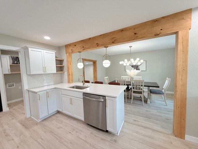 Photo - 1413 Bryan St