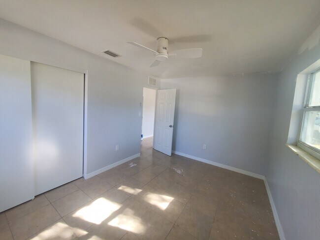 Photo - 9319 91 TER SEMINOLE