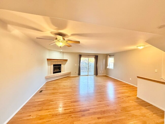 Photo - End- unit townhome on Hamlet!