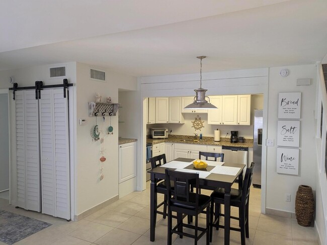 Photo - 1772 Gulfstream Ave