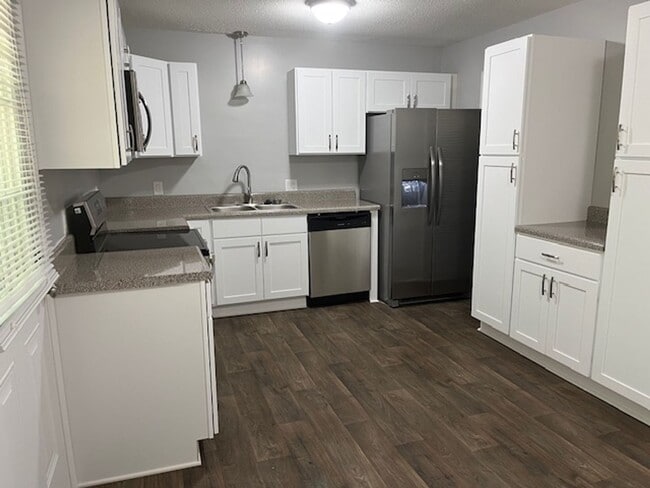 Photo - 105 E Circle Dr Unit 105-C