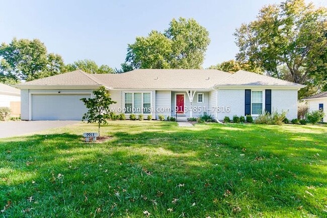 Building Photo - Fantastic four-bedroom ranch in the heart ... Rental