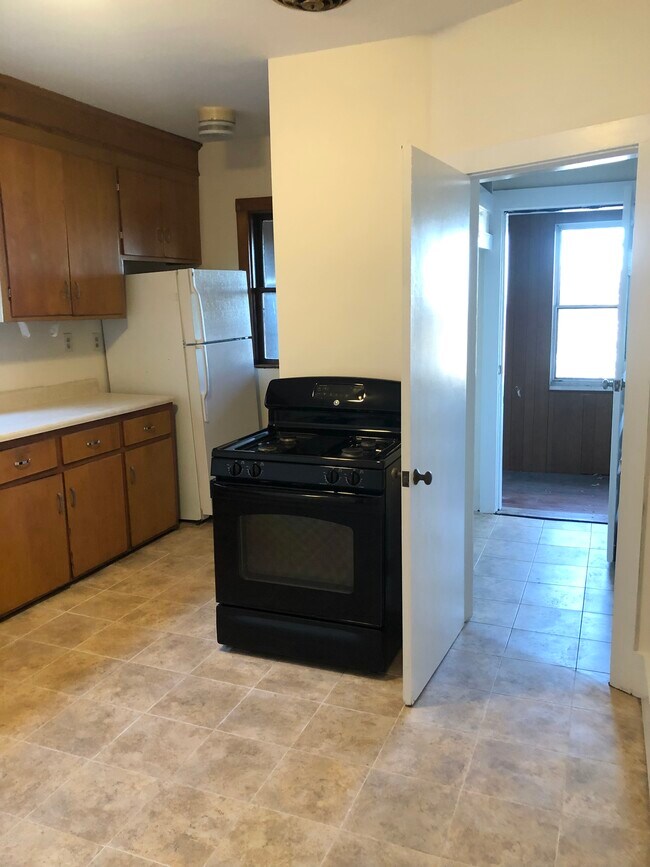 Photo - 50 Langley Rd Unit 1