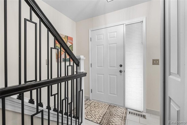 Photo - 1476 Oakbrook E Dr