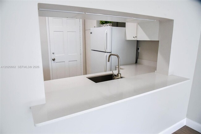 Photo - 9611 SW 77th Ave Unidad 206A