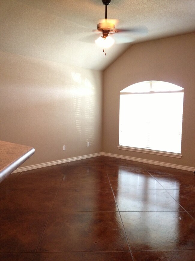 617 Paseo del Plata Dr