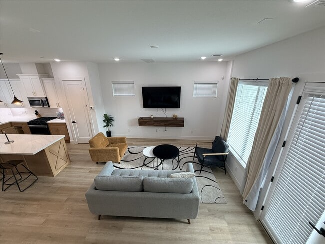 Photo - 2706 Cochran St