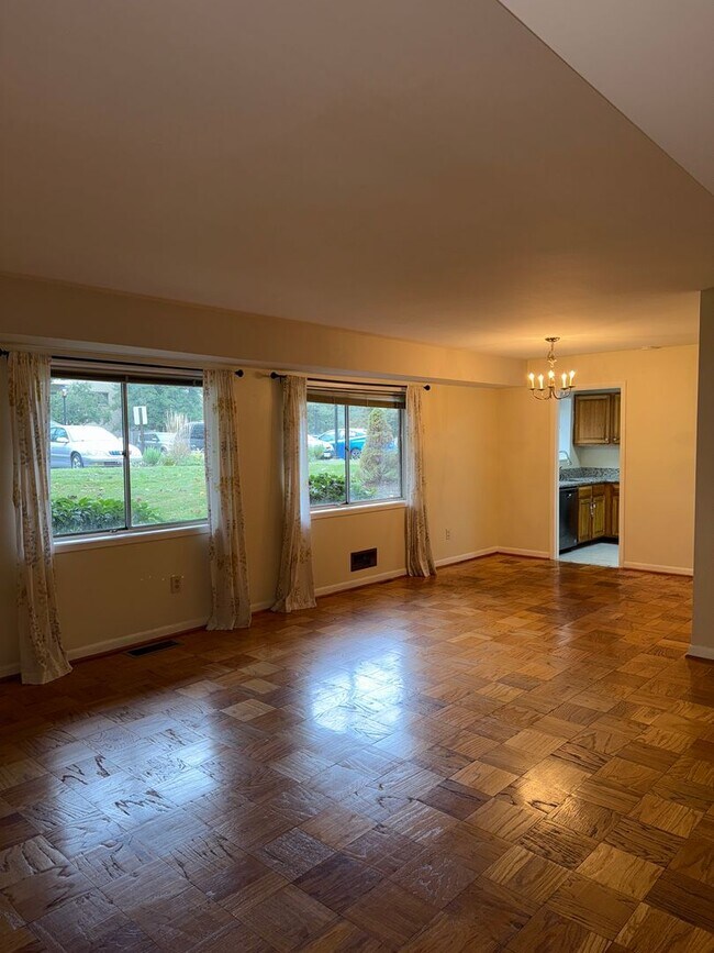 Photo - Commuter’s Dream! Large 2BR/2BA Condo Step...