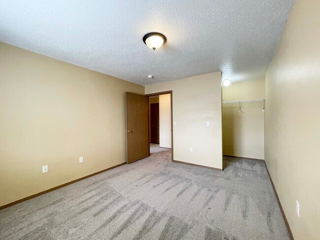 Turnpike Apartments