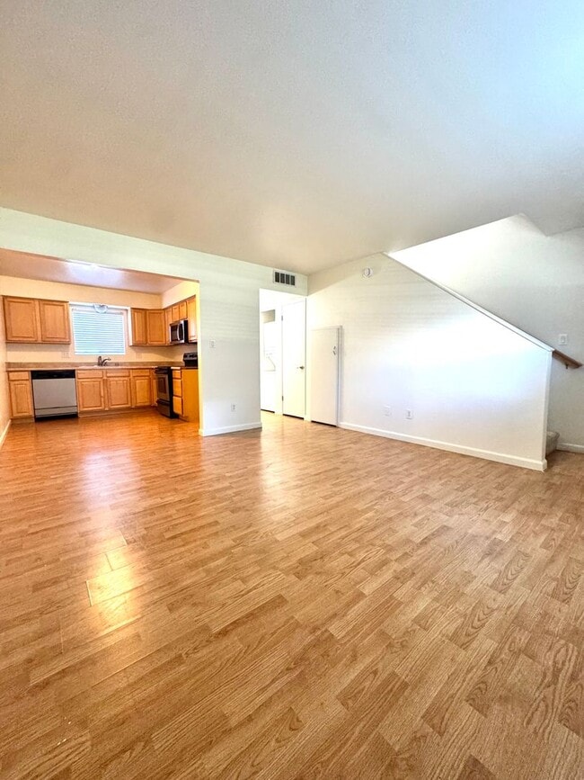 Photo - 609 Taylor St