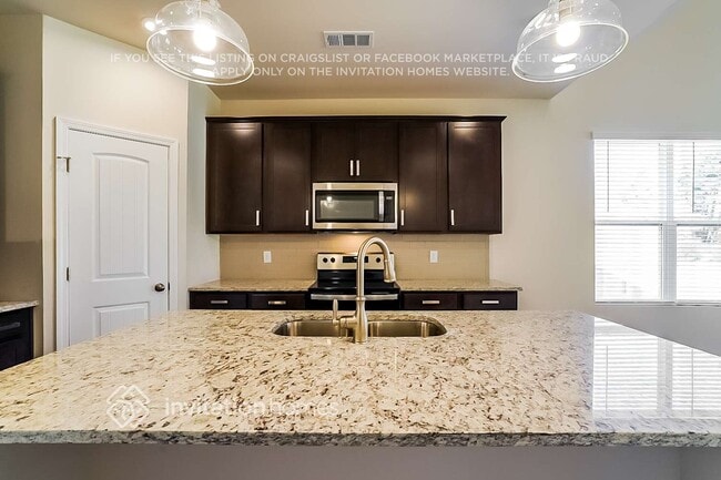 Photo - 554 Becks Pl