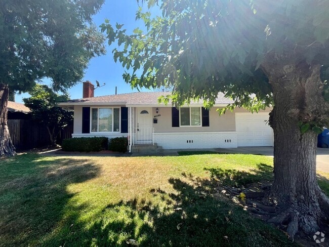 Building Photo - Bevil Duplex Unit 5003 Bevil Street Rental
