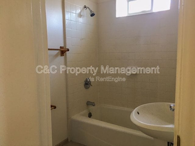Photo - 1288 Darwin St