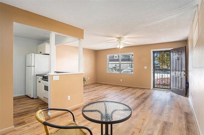 9013 Tudor Dr Unit 103