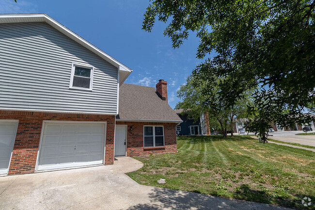 Building Photo - 1923 Mirtle Grove Ct Rental